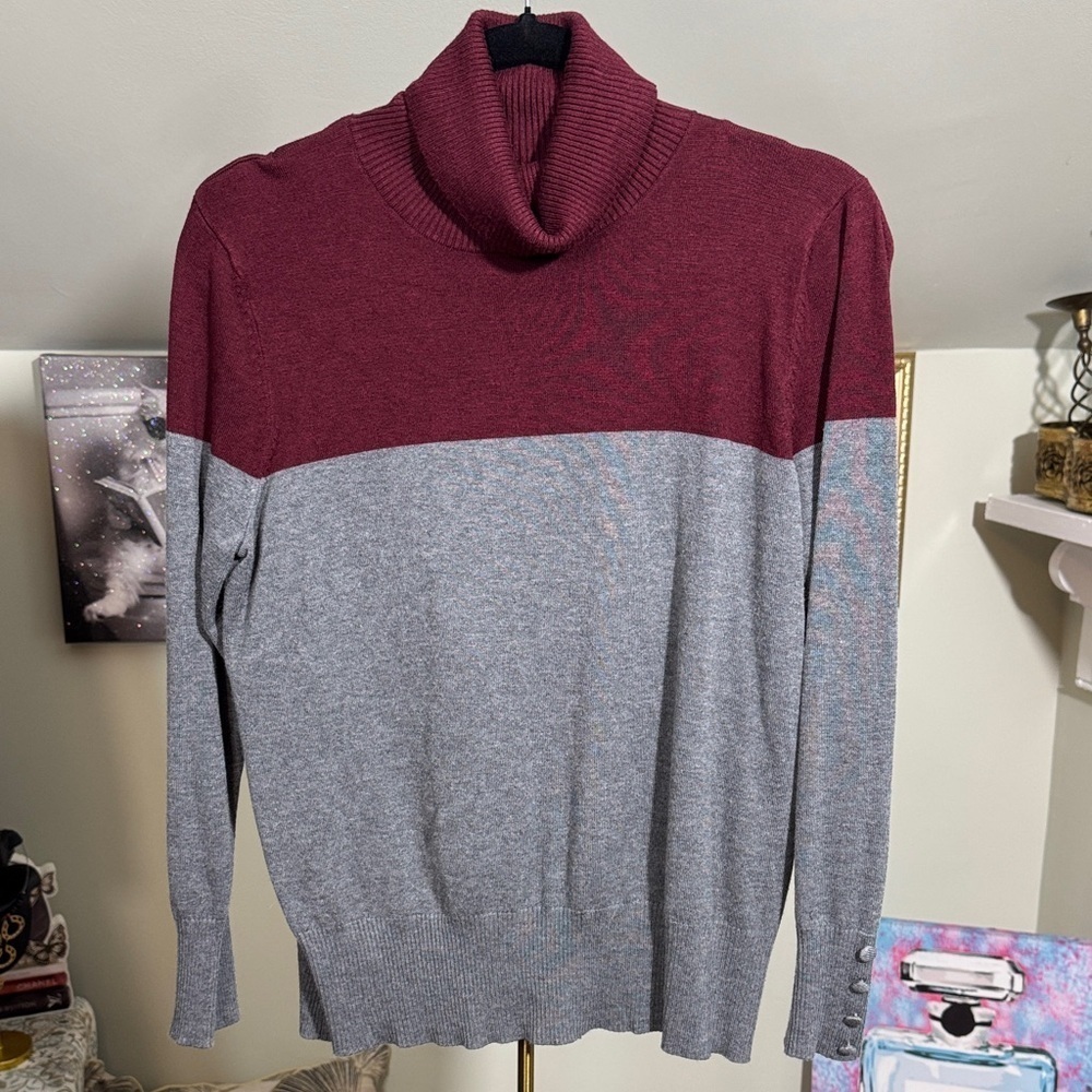 NWOT Maroon and Gray Turtleneck Sweater Color Block Soft Rayon Blend Size M
